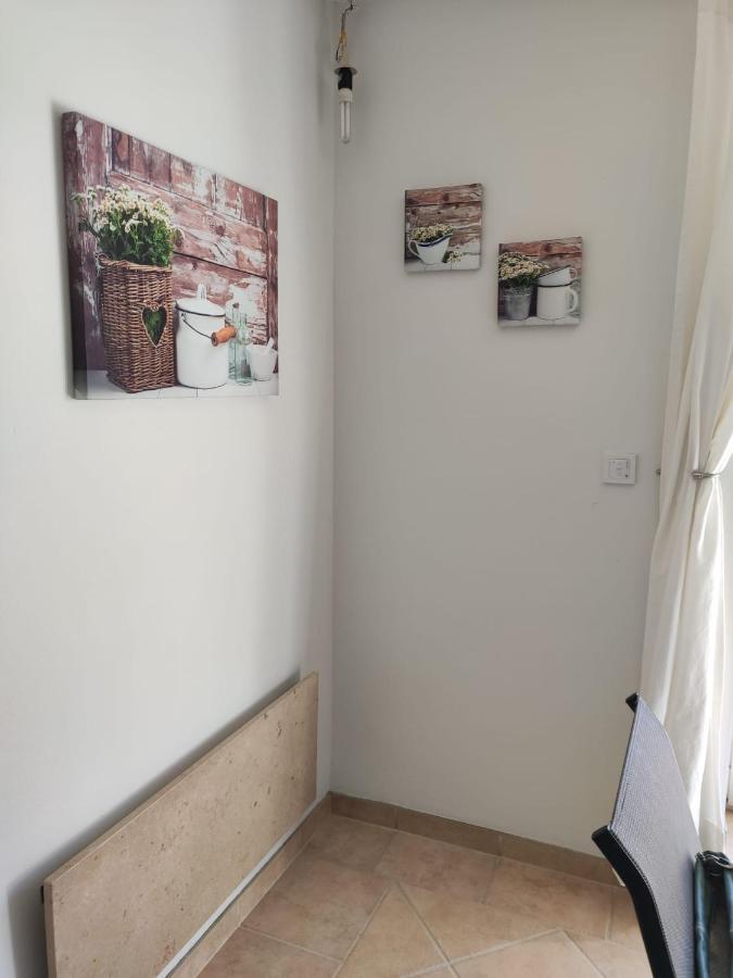 Ferienhaus Blaue Blume mit 11 kW Ladestation, Kamin, Terrasse, eingezäuntem Garten, WLAN, Netflix, Hunde willkommen! Güntersberge Exterior foto