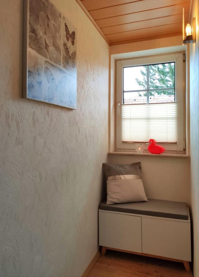 Ferienhaus Blaue Blume mit 11 kW Ladestation, Kamin, Terrasse, eingezäuntem Garten, WLAN, Netflix, Hunde willkommen! Güntersberge Exterior foto