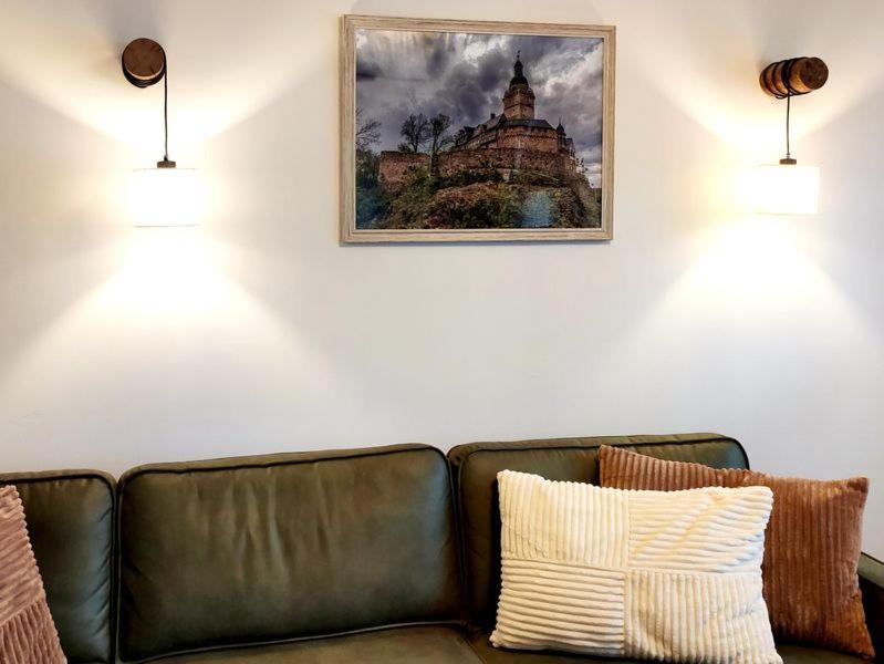 Ferienhaus Blaue Blume mit 11 kW Ladestation, Kamin, Terrasse, eingezäuntem Garten, WLAN, Netflix, Hunde willkommen! Güntersberge Exterior foto
